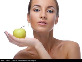 金沙赌玚57877app下载 船越英一郎さん（60）は舞台映像を見て「球磨川さんの周りだけ重力じゃない